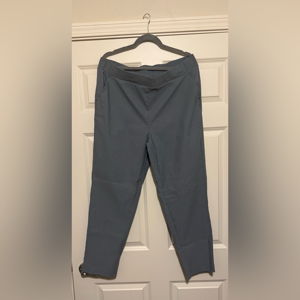 Women’s dress pants
